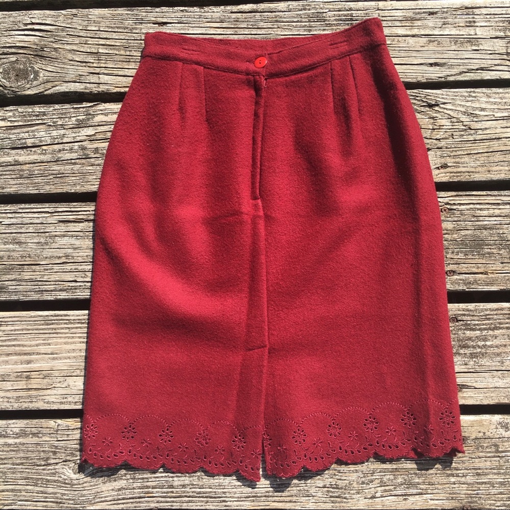 Vintage Burgundy Wool Skirt with Scallop Lace Hem - Picture 4 of 8